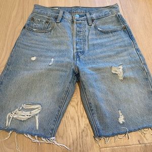 Levi’s ~ 501 Short